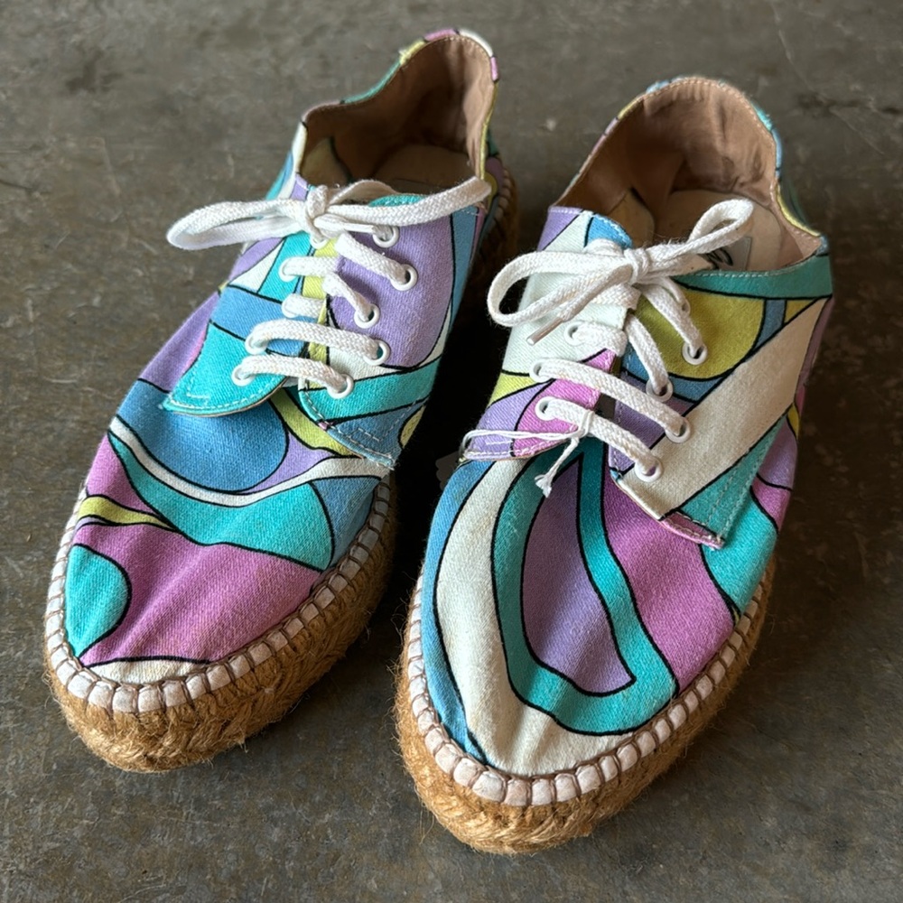 Gaimo Espadrilles Hand Made in Spain Colorful Swirl Design LaceUp w/Woven Bottom - Picture 2 of 4